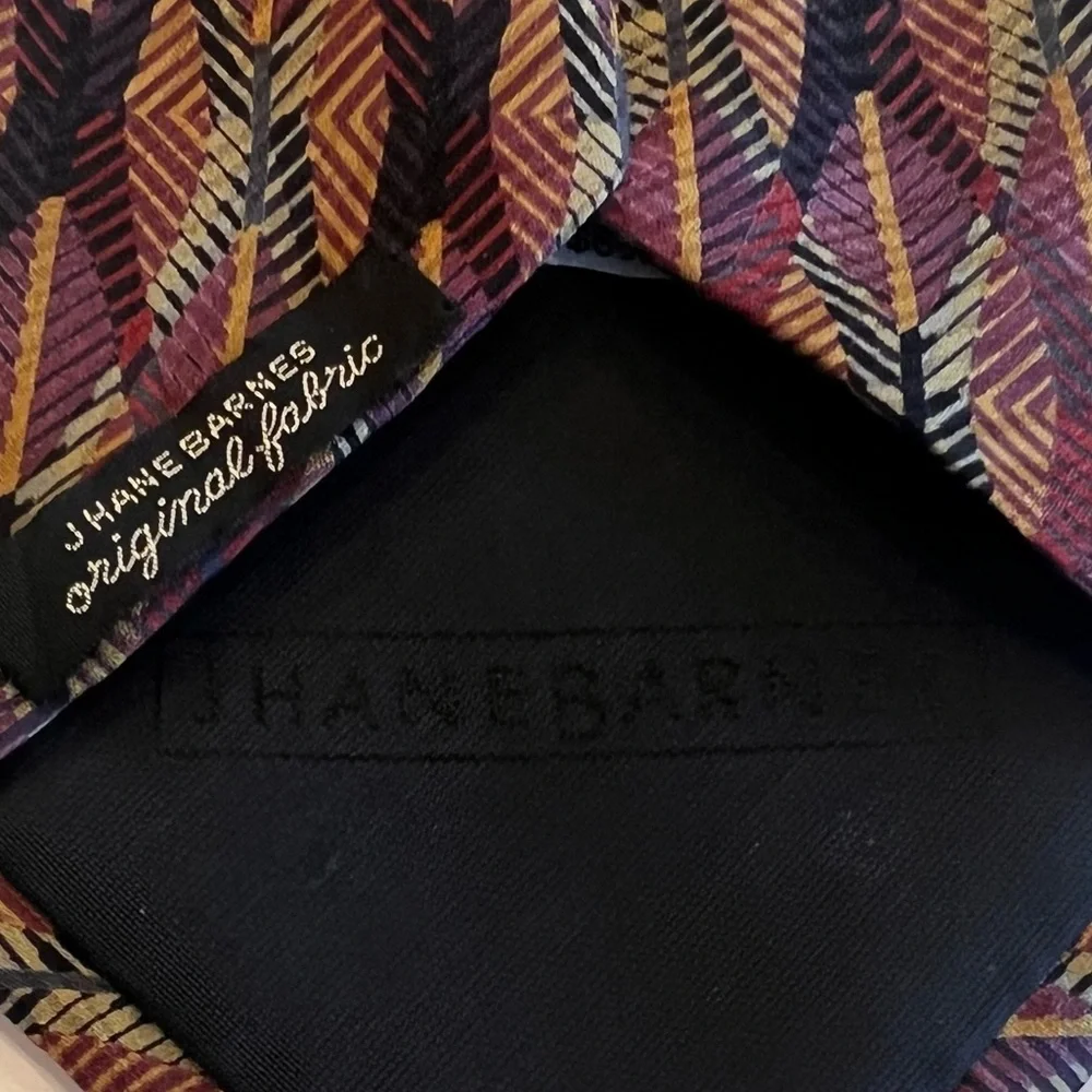 Vintage tie with price tag that has a history Jhane Barnes Abstract design